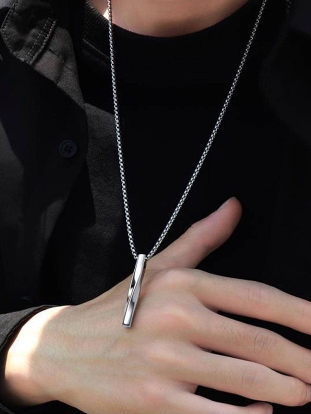 Sleek Silver Bar Pendant Necklace - Modern Minimalist